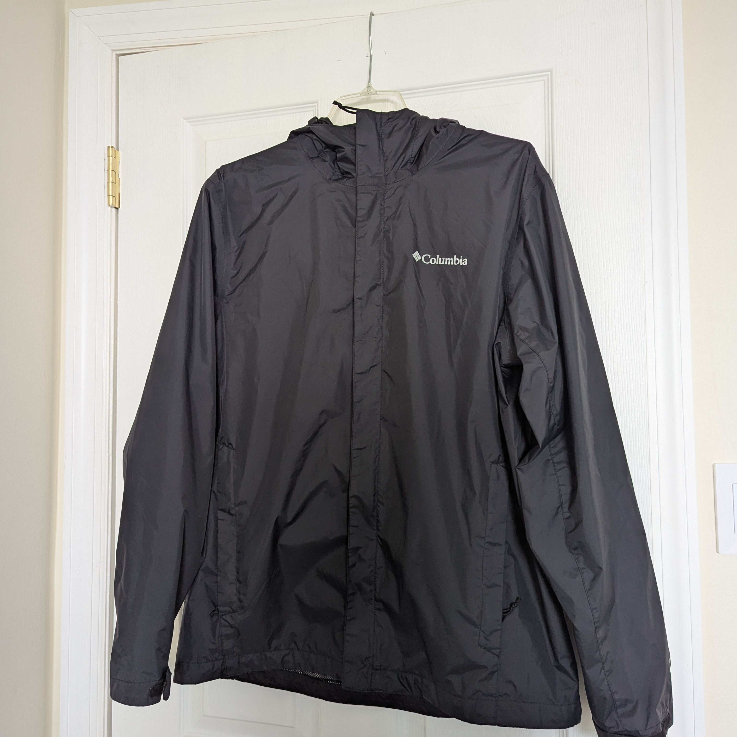 Columbia Men's Dark Gray Rain Jacket
